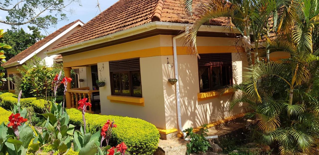 Keelan Ace Villas Kampala Habitación foto
