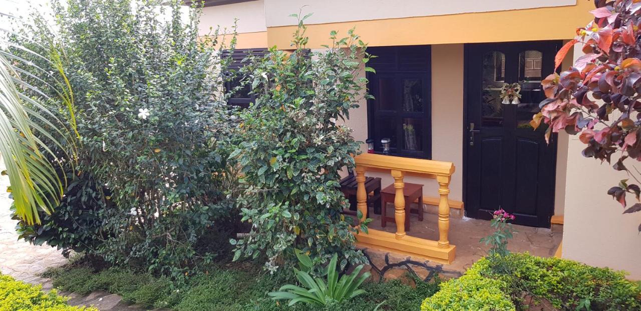 Keelan Ace Villas Kampala Habitación foto